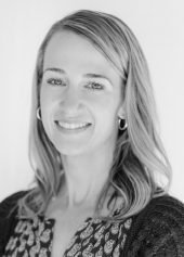 Leslie Ann B Curry Headshot